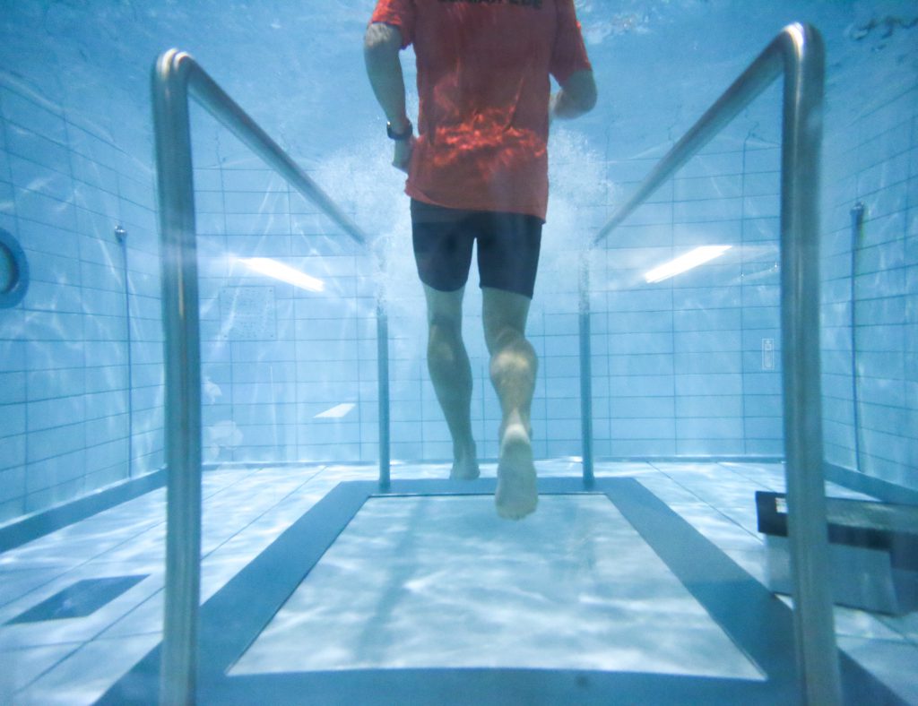 Underwater treadmill running